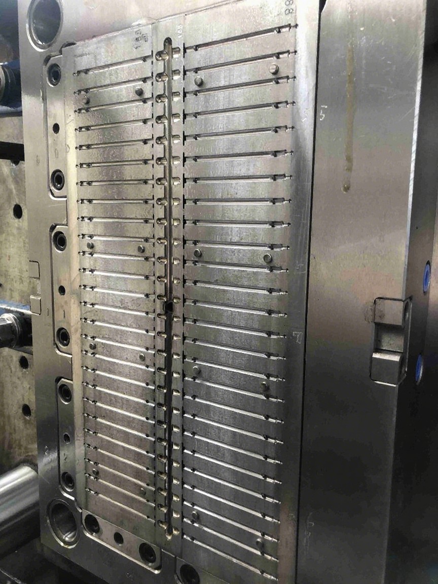 医疗器械模具案例